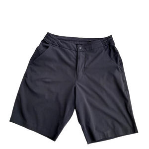 Lululemon Men's Black Shorts Size 28